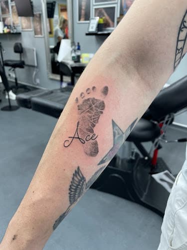 Business listing image