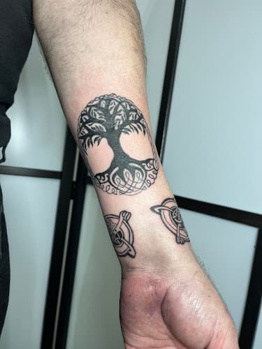 Business listing image