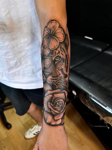 Business listing image