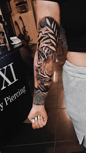 Business listing image