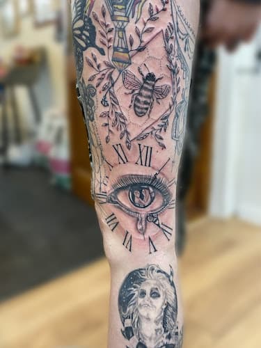 Business listing image