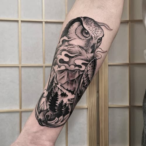 Business listing image