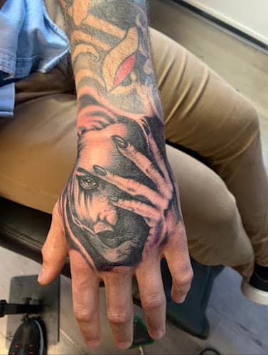 Business listing image