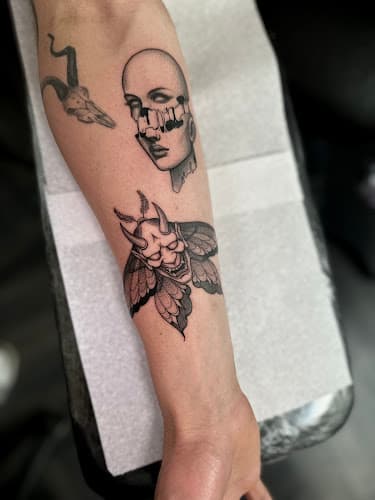 Business listing image