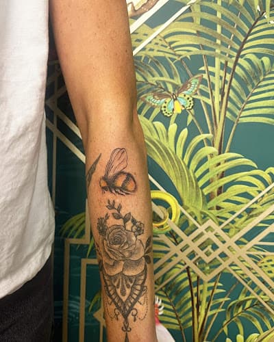 Business listing image